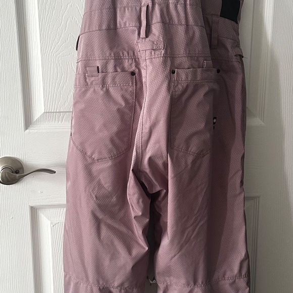 Six eight six 686 black magic Ski Snowboard Bibs Insulated Bibs - Picture 9 of 10